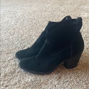 IVANKA TRUMP BLACK BOOTIE
